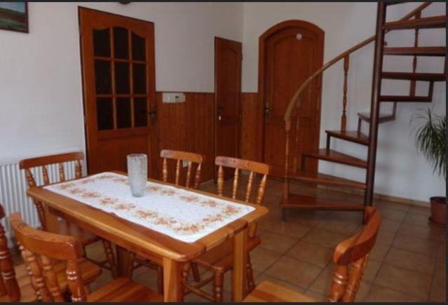 Apartman Foldes Tibor Villa Velky Meder Ngoại thất bức ảnh
